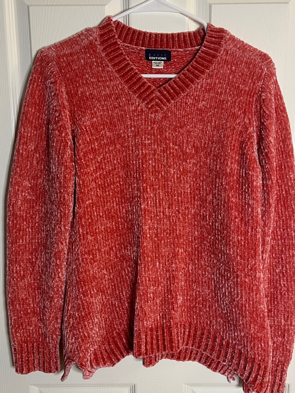 Women’s V-Neck Chenille Sweater - Coral Red